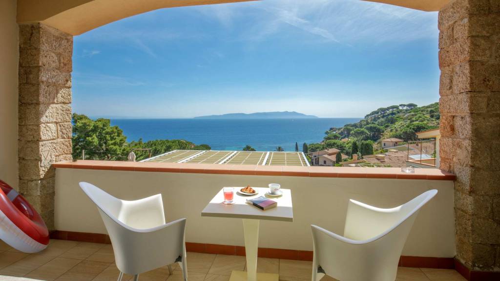 Hotel-Arenella-Isola-del-giglio-2026-Junior-suite-vista-mare-JVM-5 Hotel-Arenella-Isola-del-giglio-2026-Junior-suite-vista-mare-JVM-5
