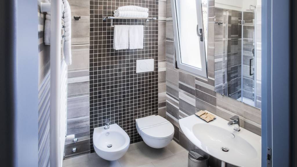 bagno--standard--Hotel-Arenella-Giglio