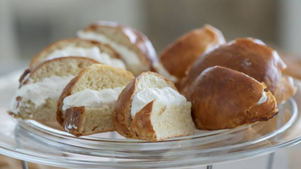 buffet--colazione--Hotel-Arenella-Giglio