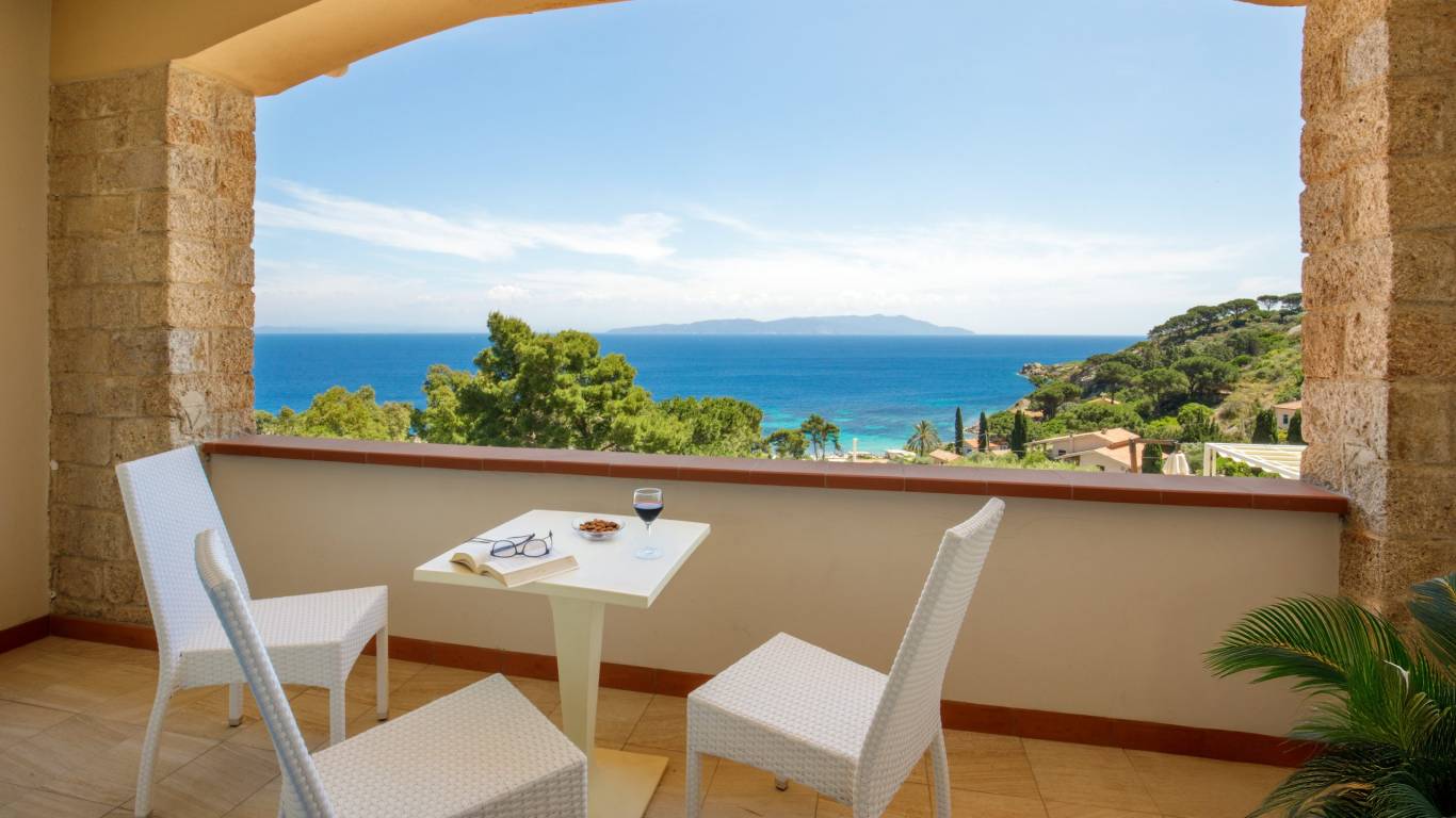 Hotel-Arenella-Isola-del-giglio-2026-Camera-Family-vista-mare-FVM-7