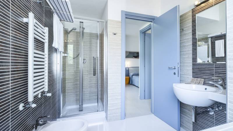 bagno--quadrupla--cplus--Hotel-Arenella-Giglio